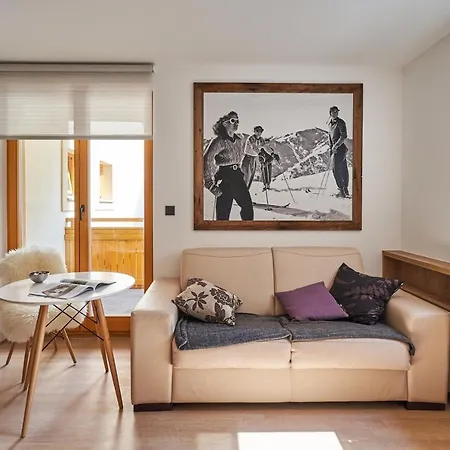 Cozy In The Heart Of *