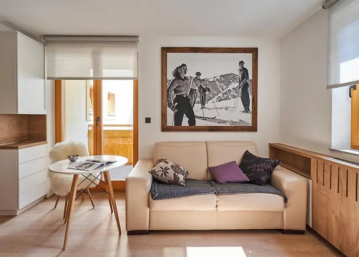 Cozy In The Heart Of *